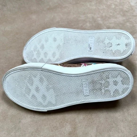 GUESS GW Loven 3 Brown Floral Logo Sneakers 8.5 EUC Shoes Designer Look - Picture 10 of 10